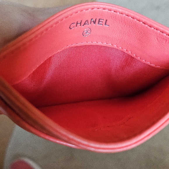 CHANEL Goatskin Camellia Embossed Card Holder Magenta Coral Pink - Picture 5 of 16